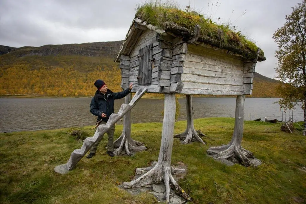 Splendidi paesaggi scandinavi ideali per l'ecoturismo